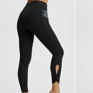 New Fabletics Oasis High-Waisted Twist 7/8 Legging black